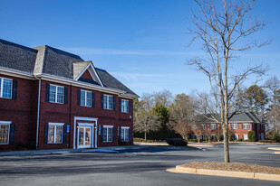 1290 Kennestone Cir - Commercial Property