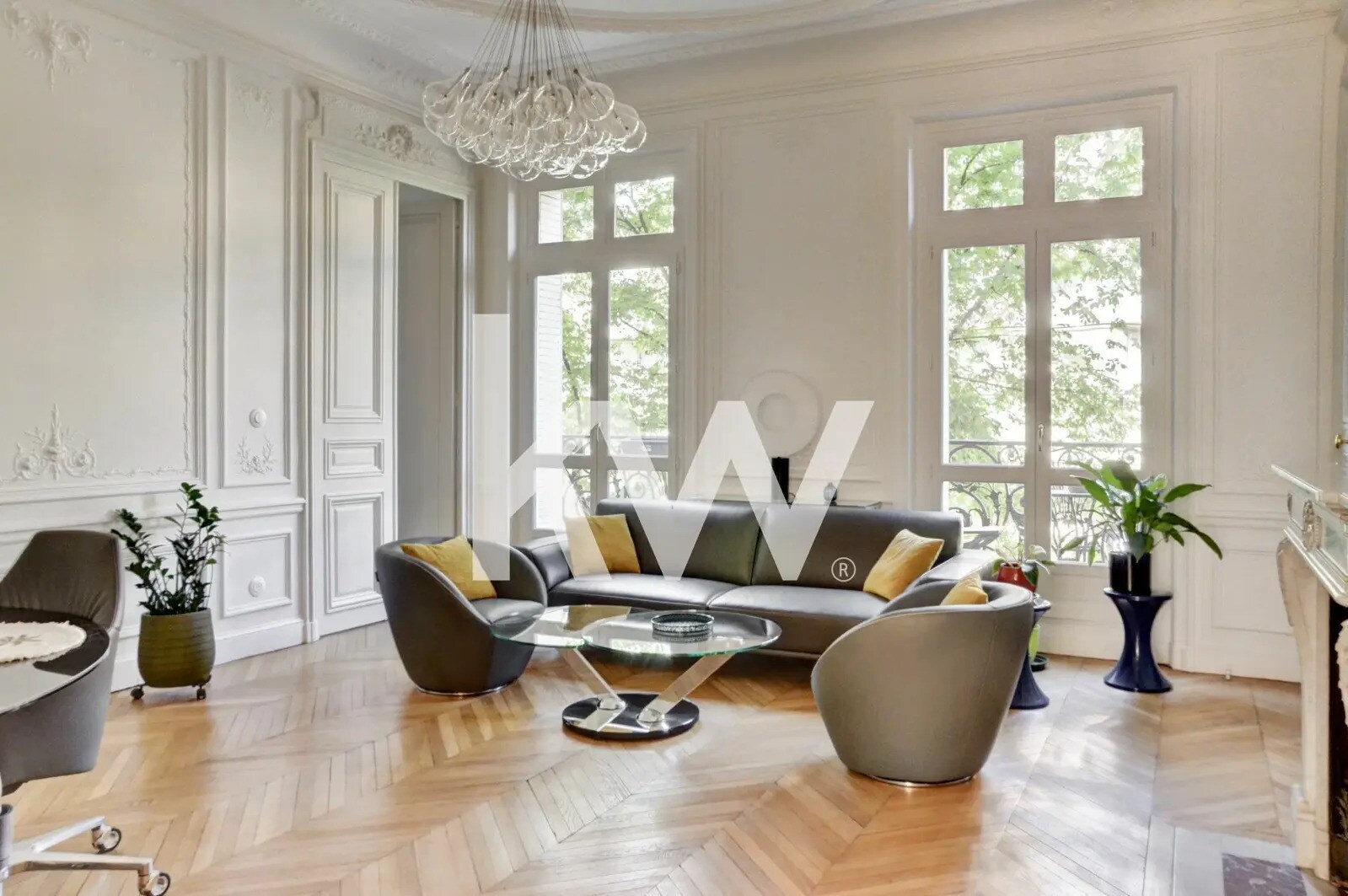 Office in Paris for sale Interior Photo- Image 1 of 12