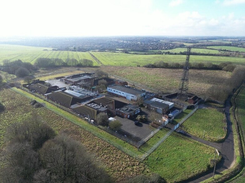 Form Centre for Applied Science portfolio of 9 properties for sale on LoopNet.co.uk - Building Photo - Image 3 of 13