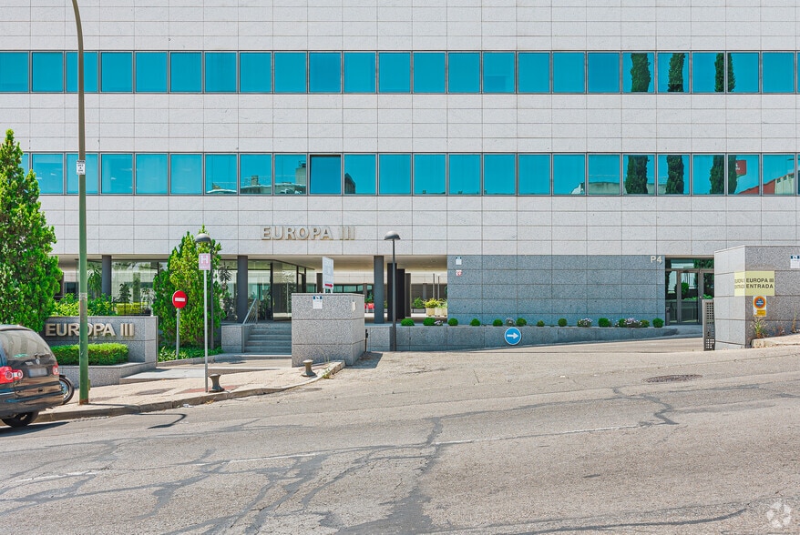 Calle San Rafael, 1, Alcobendas, Madrid to rent - Building Photo - Image 3 of 13