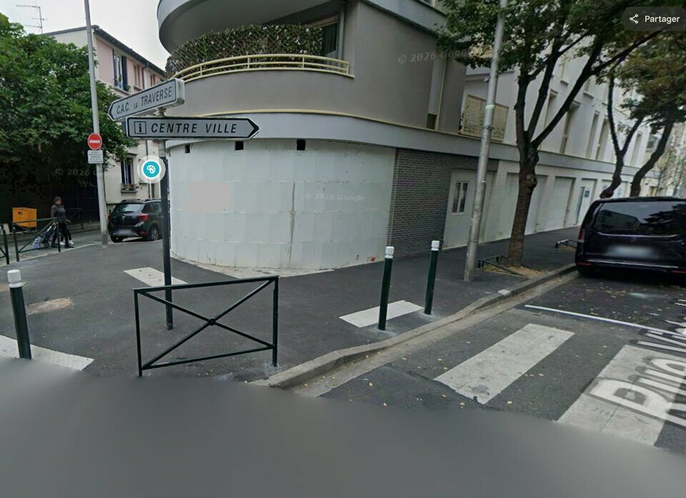 Retail in Alfortville for sale Building Photo- Image 1 of 2