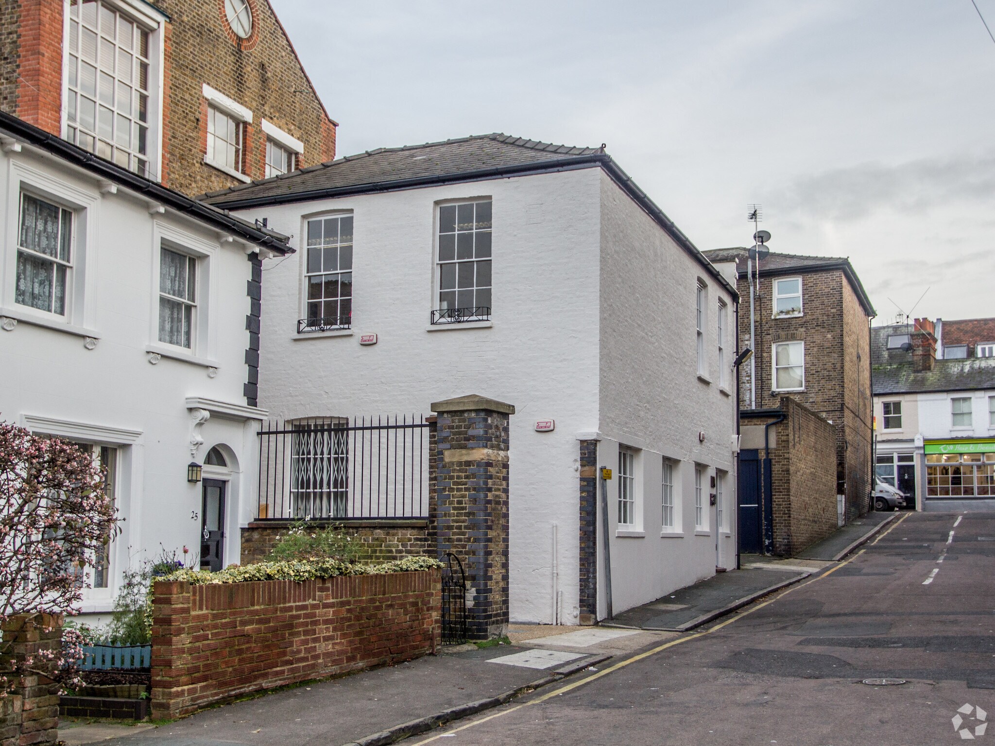 28 Dunstable Rd, Richmond for sale Building Photo- Image 1 of 1