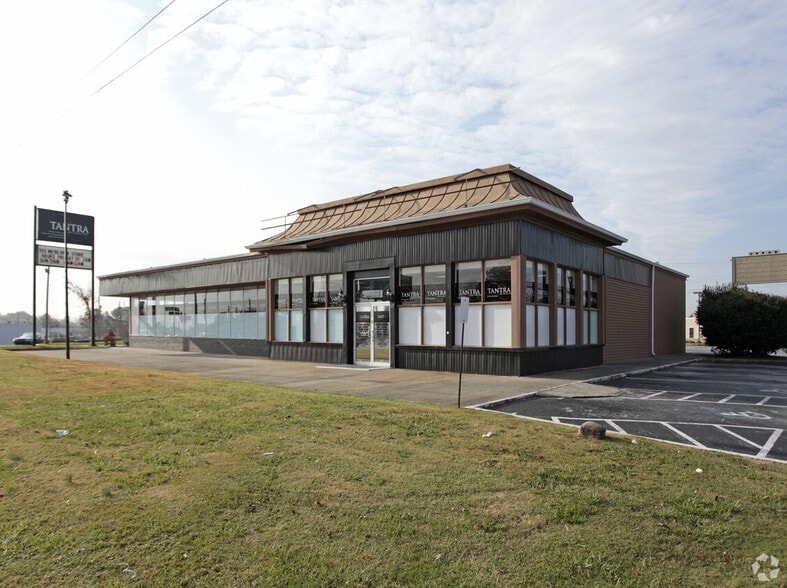 63 Cobb Pky, Marietta, GA to rent - Primary Photo - Image 1 of 2