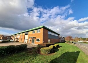 Commerce Rd, Gloucester to rent Building Photo- Image 2 of 5