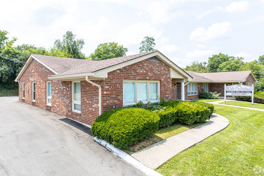 1365 Devonport Dr, Lexington, KY for sale - Primary Photo - Image 1 of 1