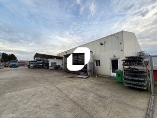 More details for 13 Bis Avenue De L'Europe, Neuilly-en-Thelle - Light Industrial for Sale