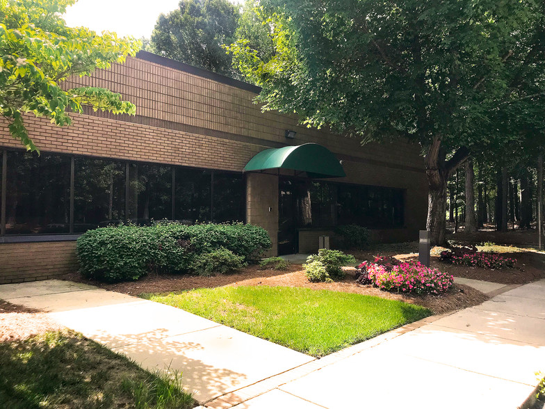 3100 Highwoods Blvd, Raleigh, NC for rent - Building Photo - Image 1 of 1