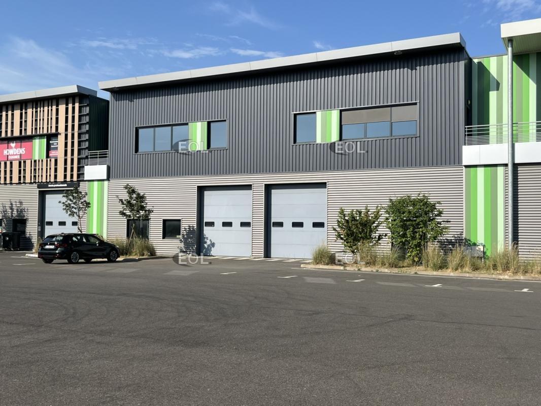 Industrial in Conflans-Sainte-Honorine to rent Building Photo- Image 1 of 9