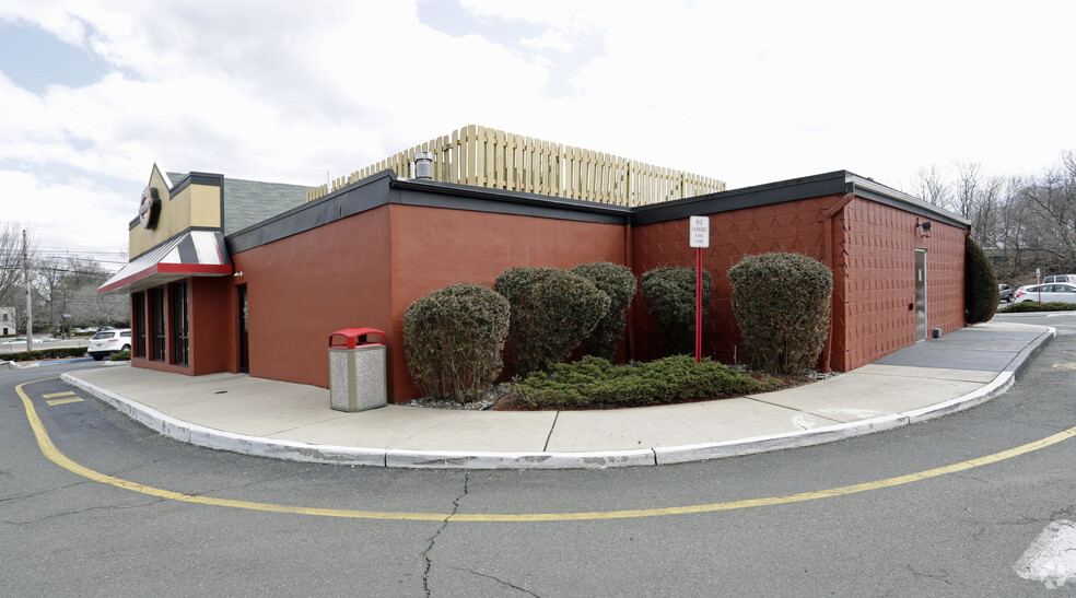 743 S State Route 17, Paramus, NJ for rent - Building Photo - Image 2 of 4