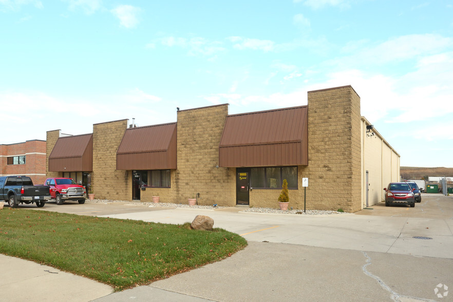 16657-16665 Racho Rd, Taylor, MI for rent - Primary Photo - Image 1 of 7