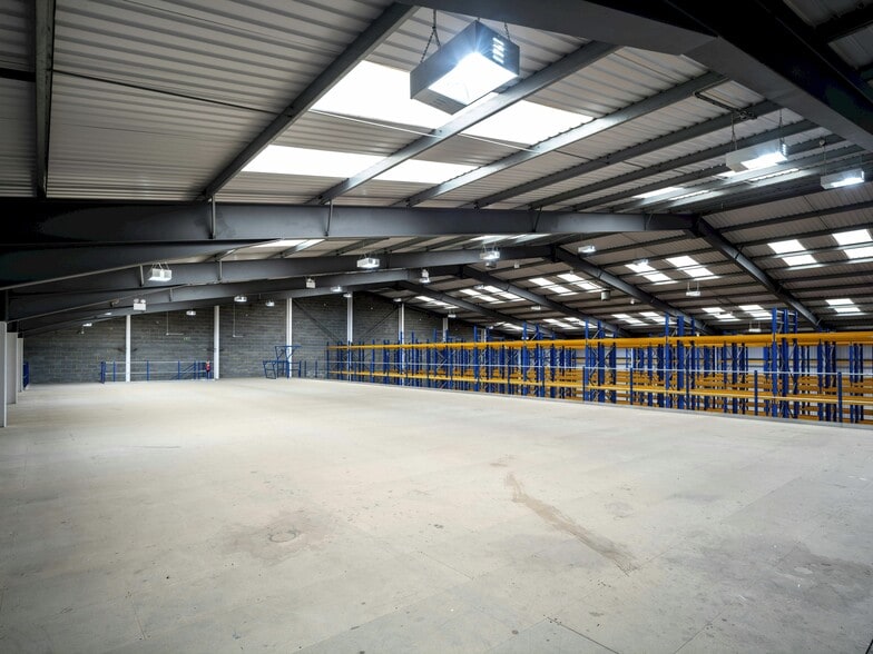 49-53 Standard Rd, London to rent - Building Photo - Image 2 of 9