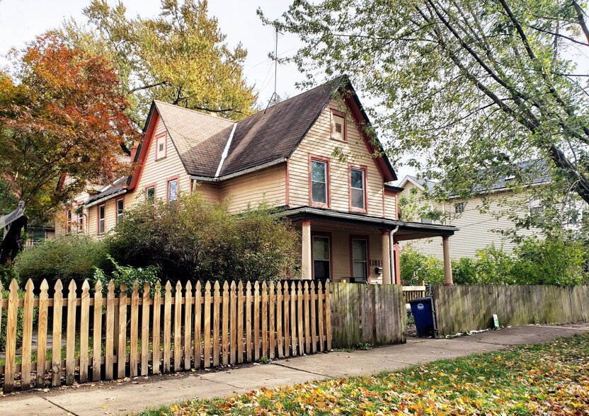 1809 W 47th St, Cleveland, OH for sale - Building Photo - Image 1 of 1