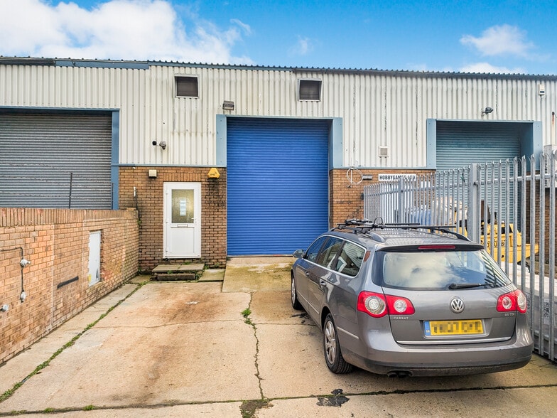 Ford Rd, Ford to rent - Building Photo - Image 3 of 3