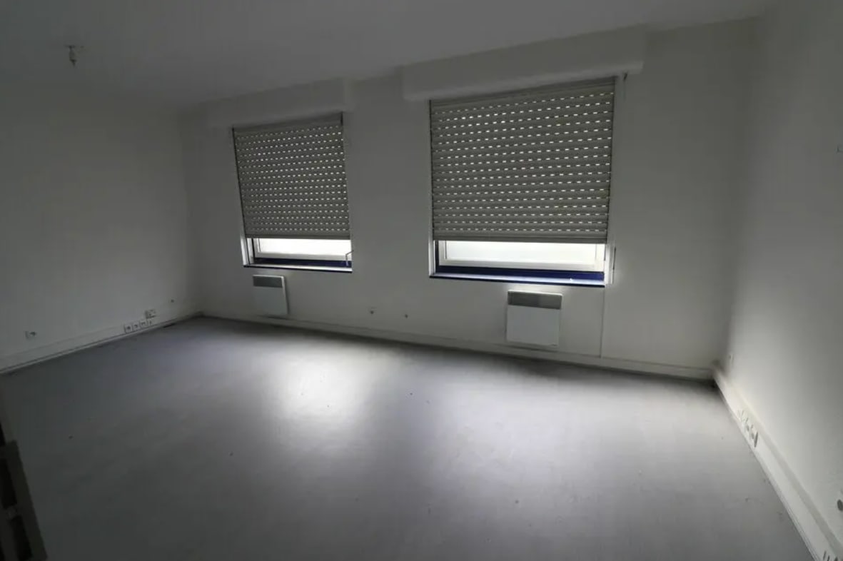 27 Avenue De La Constellation, Cergy to rent Interior Photo- Image 1 of 4