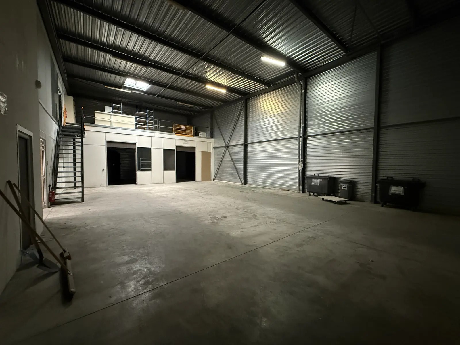 Industrial in Marseille to rent Interior Photo- Image 1 of 4