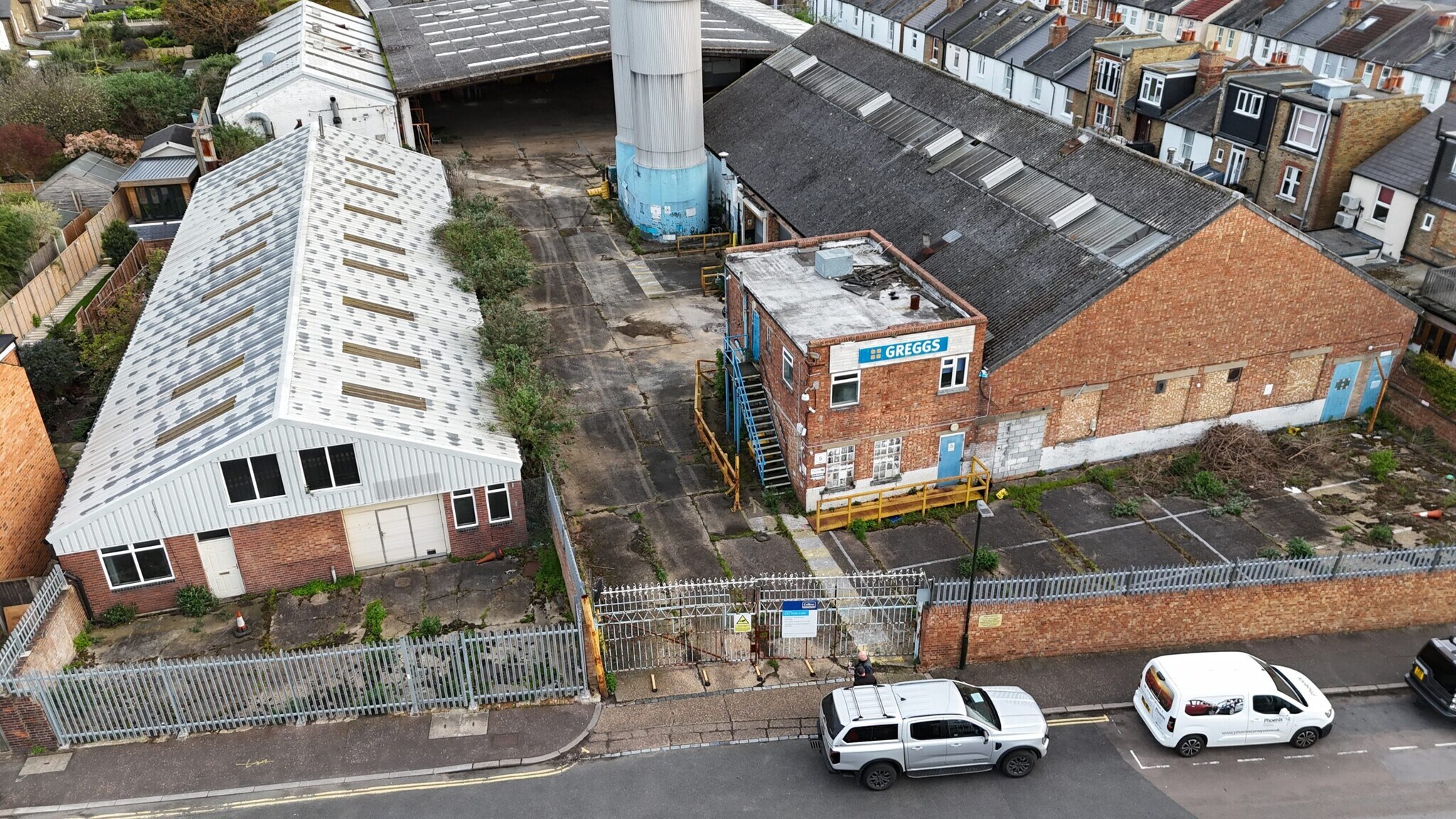 Gould Rd, Twickenham for sale Primary Photo- Image 1 of 1