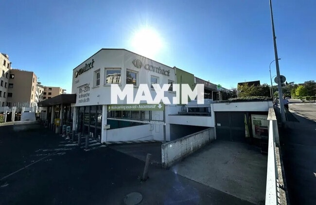 Location Commerce 515 m²