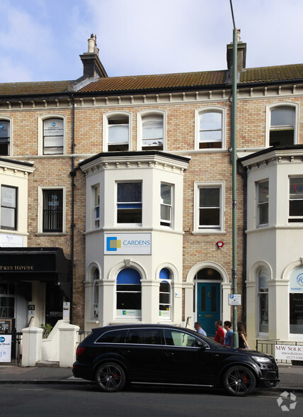 73 Church Rd, Hove for rent - Primary Photo - Image 1 of 4