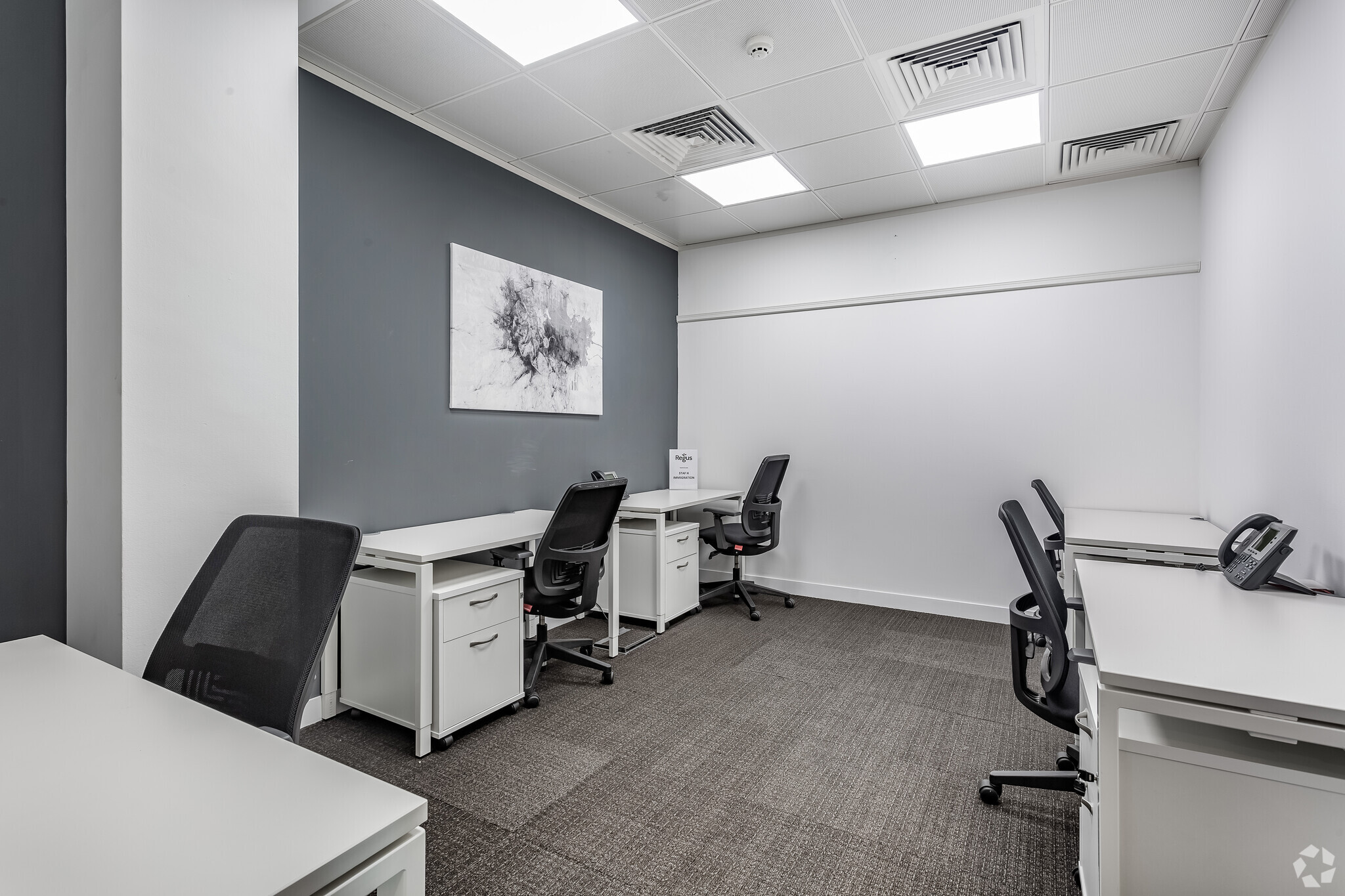 120 Bark St, Bolton to rent Interior Photo- Image 1 of 10