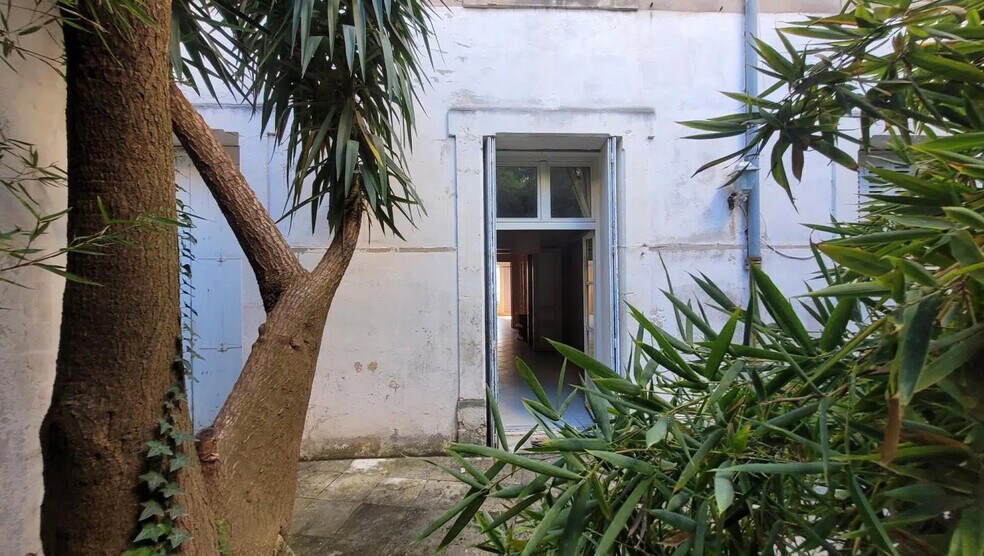 Office in Montpellier to rent - Building Photo - Image 1 of 10