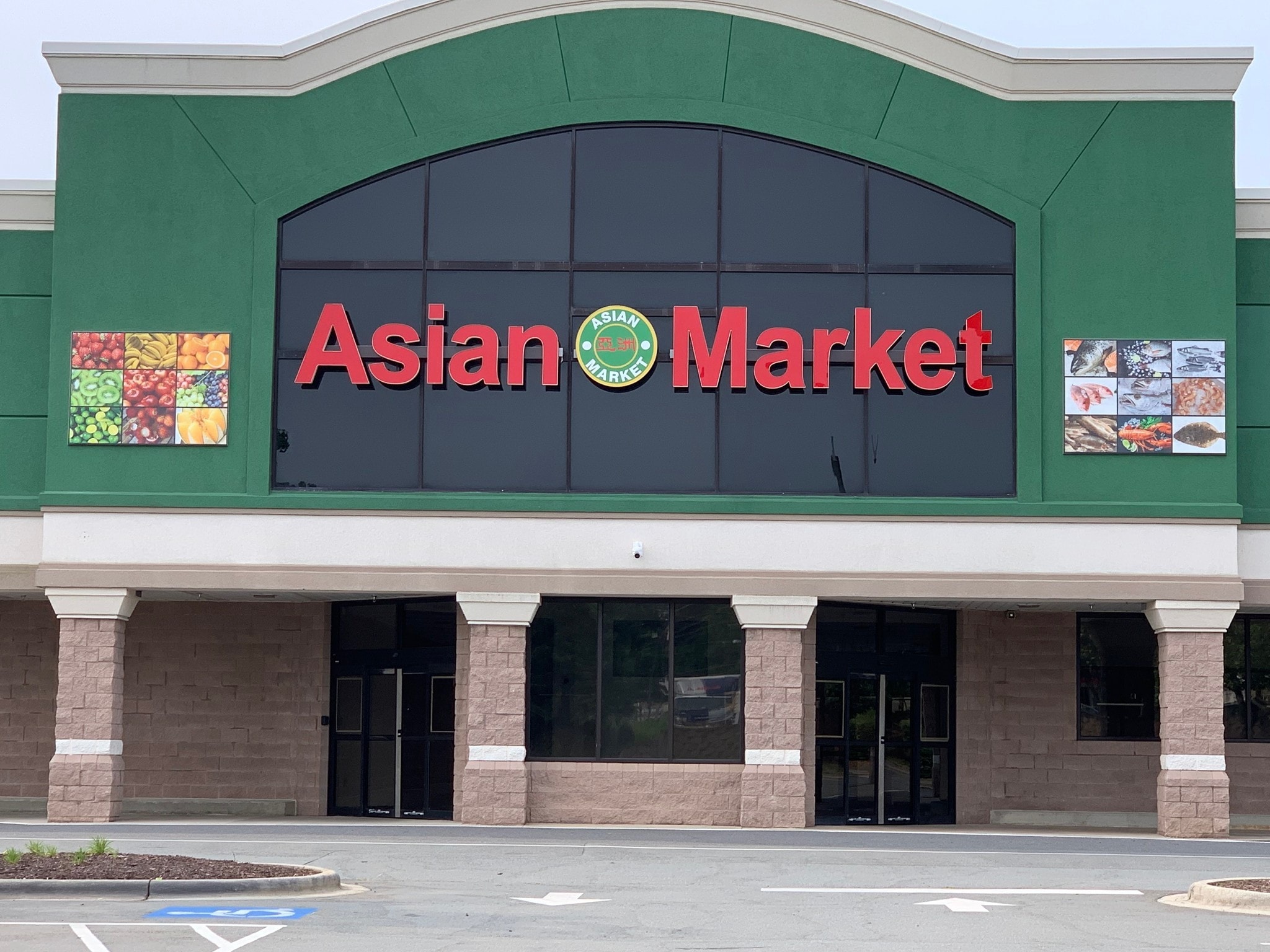 4430 The Plaza Dr, Charlotte, NC to rent Building Photo- Image 1 of 14