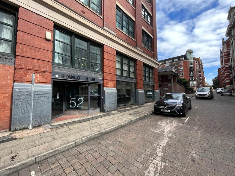 52 Granby Row, Manchester to rent - Building Photo - Image 1 of 11
