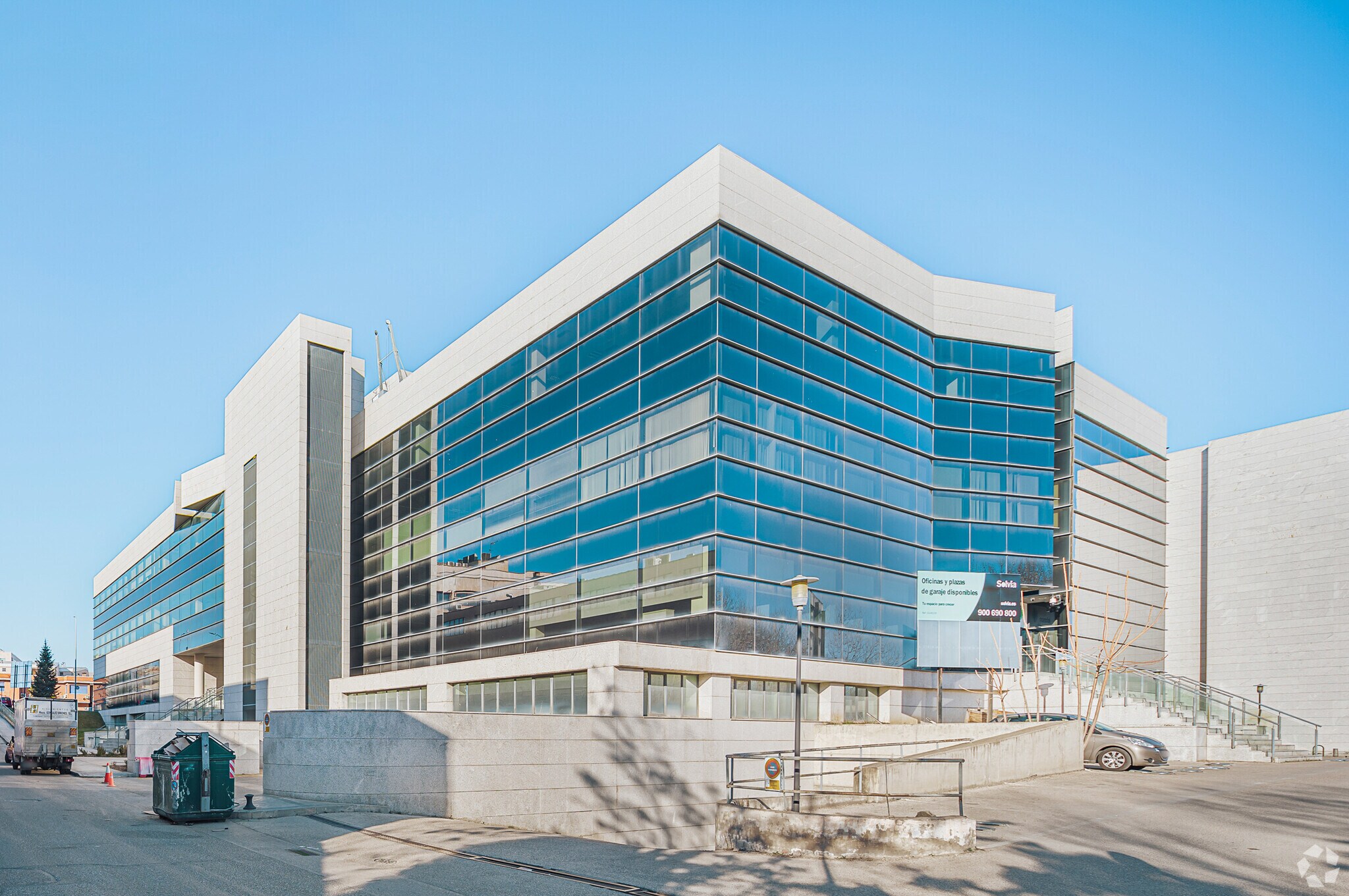 Avenida Industria, 51, Alcobendas, Madrid for sale Primary Photo- Image 1 of 6