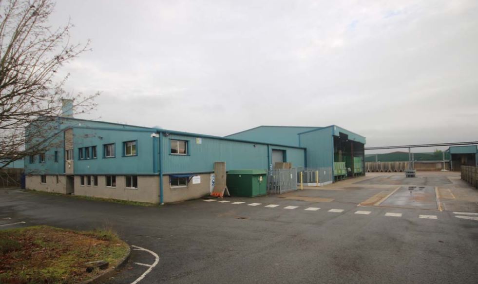 44 Macadam Way, Andover for sale - Primary Photo - Image 1 of 1