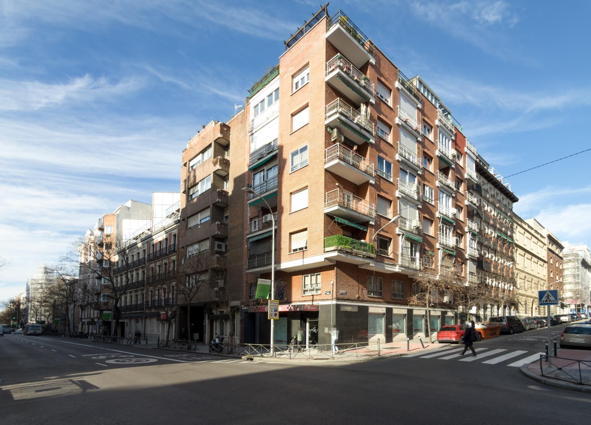 Office in Madrid, Madrid to rent Building Photo- Image 1 of 10
