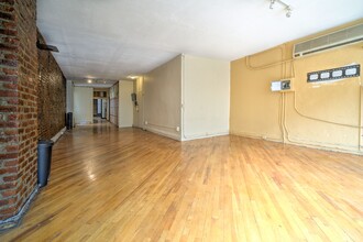 295 7th Ave, New York, NY for rent Interior Photo- Image 1 of 10