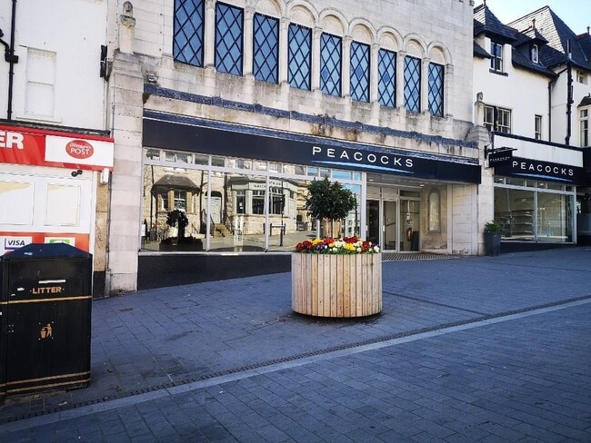 More details for 2-4 Station Rd, Colwyn Bay - Retail to Rent