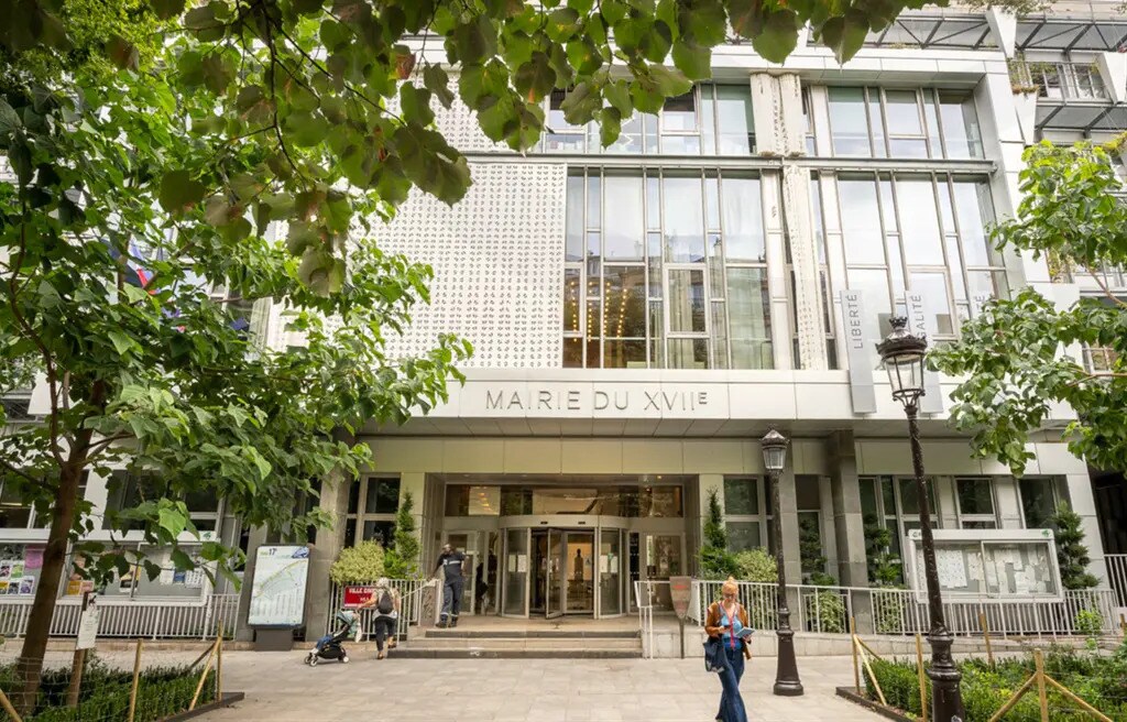 Retail in Paris to rent Building Photo- Image 1 of 6