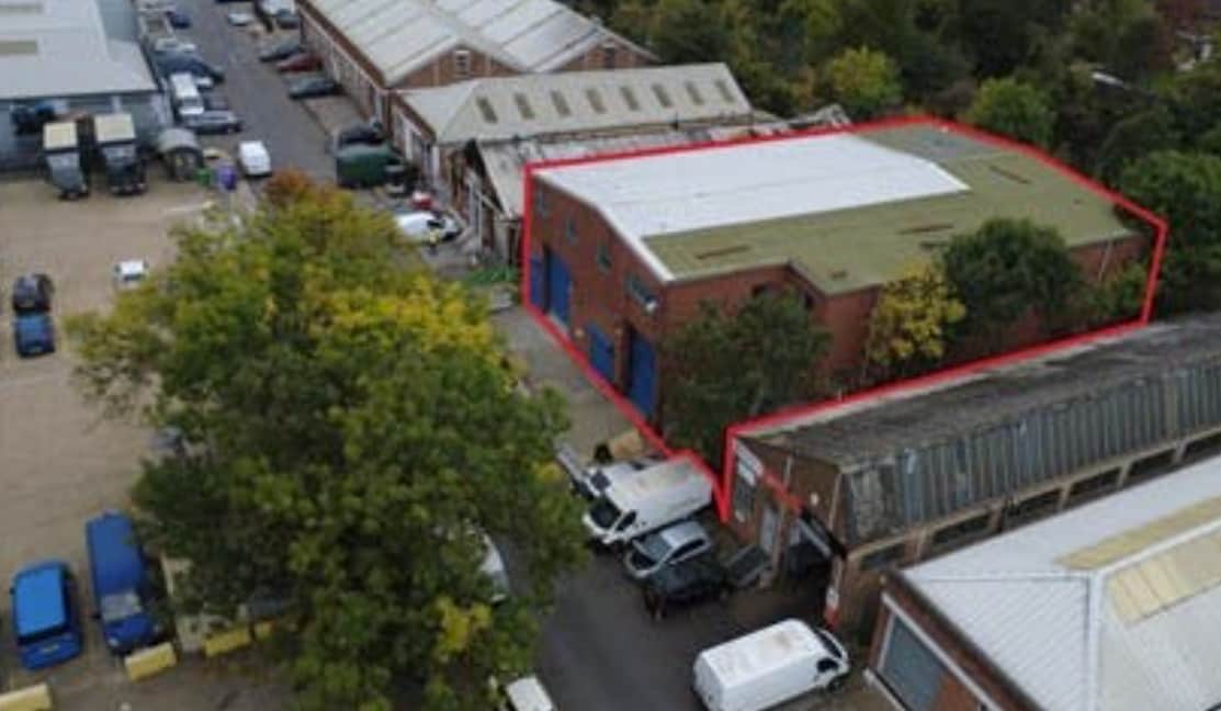 156 Dukes Rd, London to rent Building Photo- Image 1 of 6