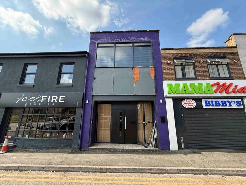 16 High St, Crewe to rent - Building Photo - Image 1 of 5