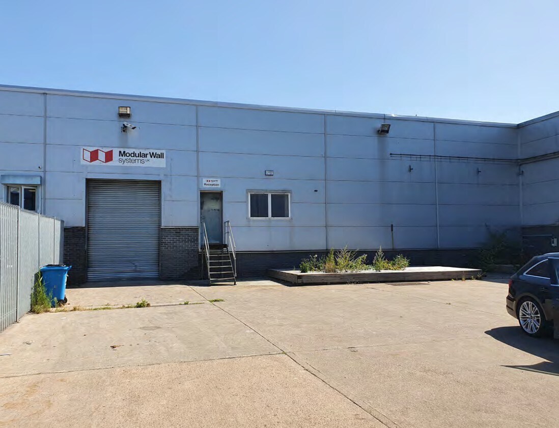 West Dock St, Hull for sale Building Photo- Image 1 of 1