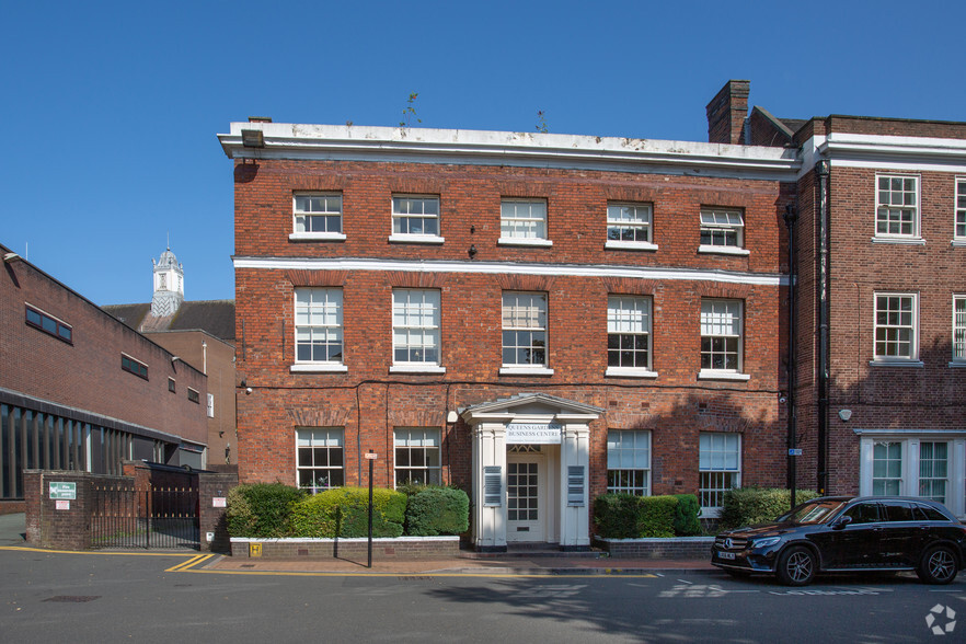 31 Ironmarket, Newcastle Under Lyme for rent - Building Photo - Image 2 of 6