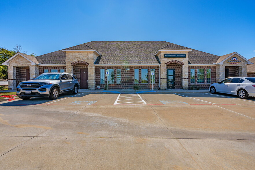 8212 Liberty Grove Rd, Rowlett, TX for sale - Primary Photo - Image 1 of 31