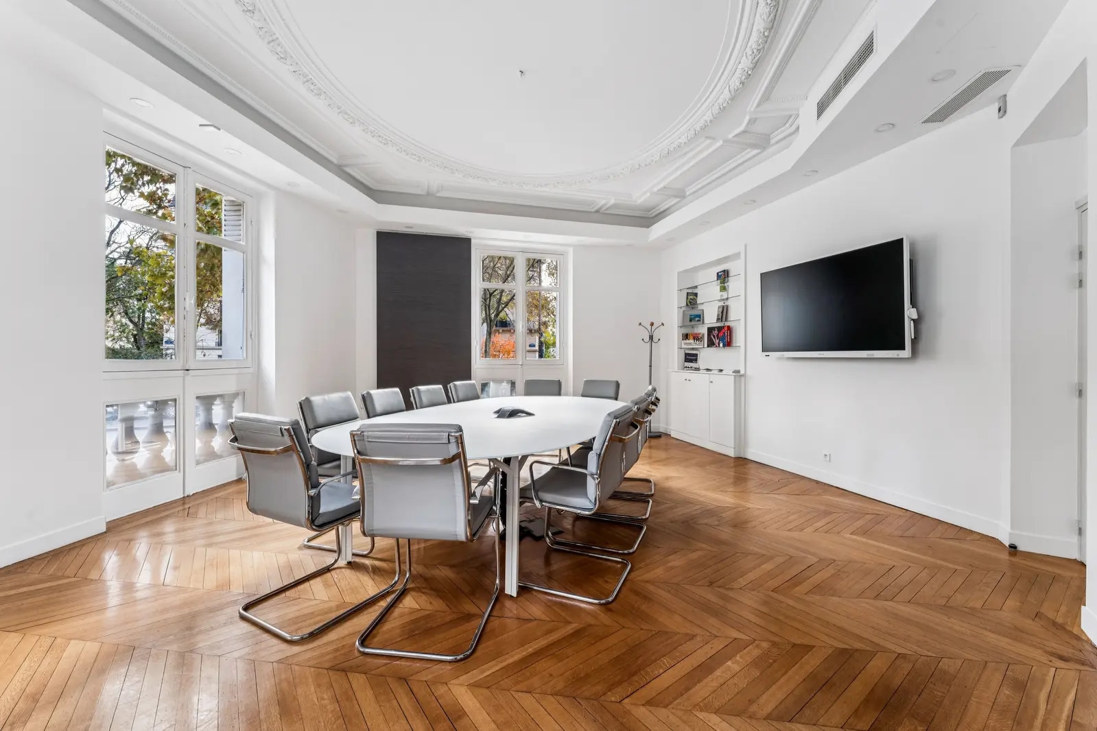 Build-to-Rent in Paris for sale Interior Photo- Image 1 of 12