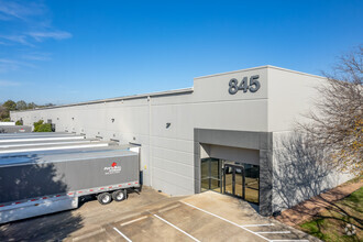 845 Interchange Blvd, Austin, TX for rent Building Photo- Image 1 of 12