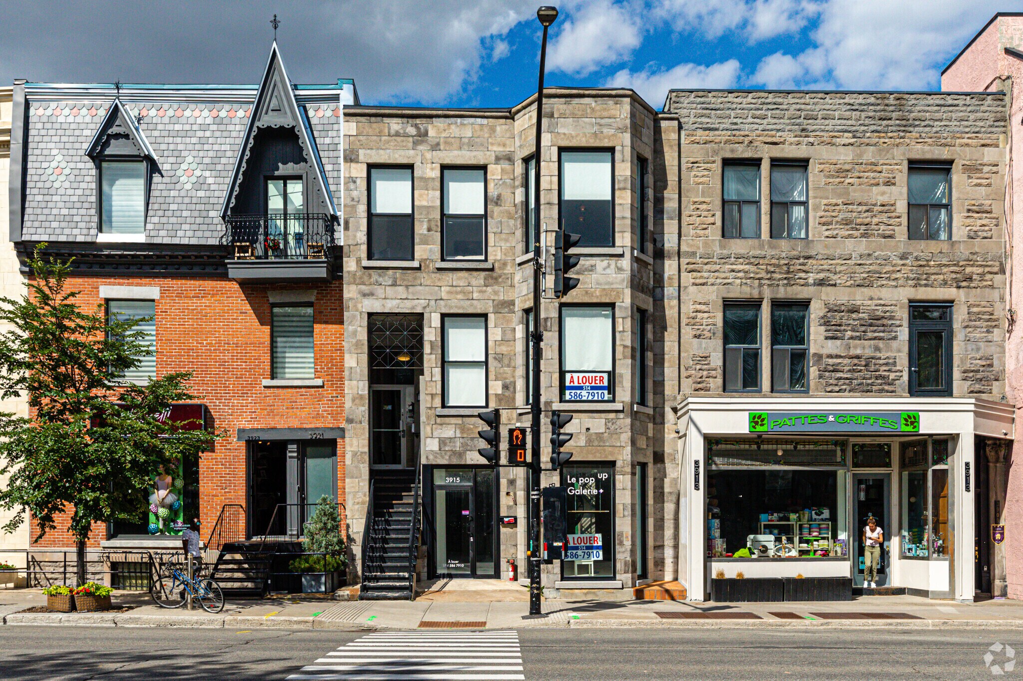 3915 Rue Saint-Denis, Montréal, QC for sale Primary Photo- Image 1 of 1
