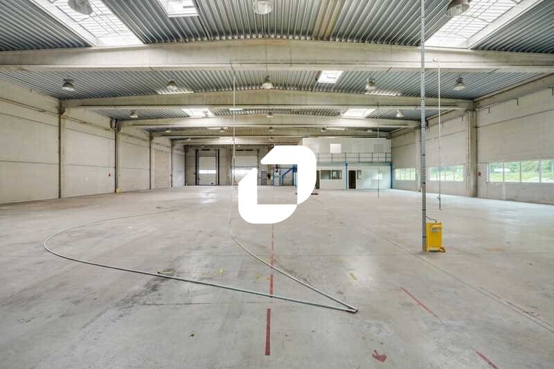 Light Industrial in Chilly-Mazarin to rent - Interior Photo - Image 3 of 14