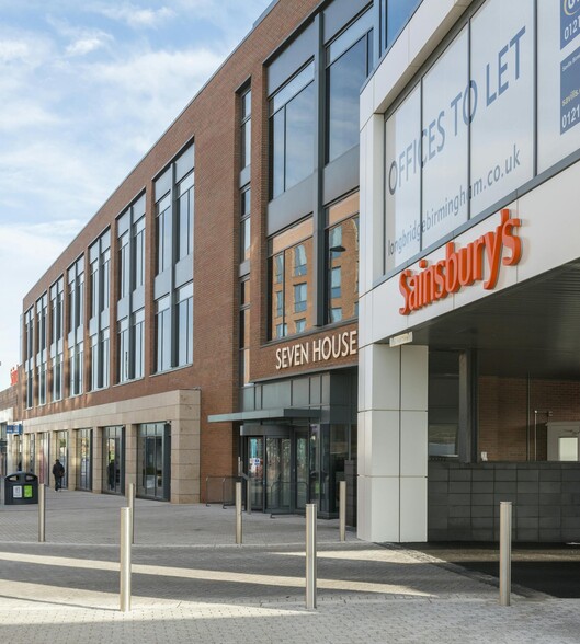 High St, Birmingham to rent - Building Photo - Image 1 of 33