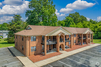 323 W Trollinger Ave, Elon, NC for sale Primary Photo- Image 1 of 6