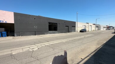 831 E 61st St, Los Angeles, CA for rent - Commercial Listing Video 