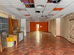 Retail in Ávila, Ávila to rent Interior Photo- Image 2 of 5