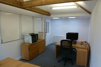 Draymans Ln, Marlow to rent Interior Photo- Image 2 of 6