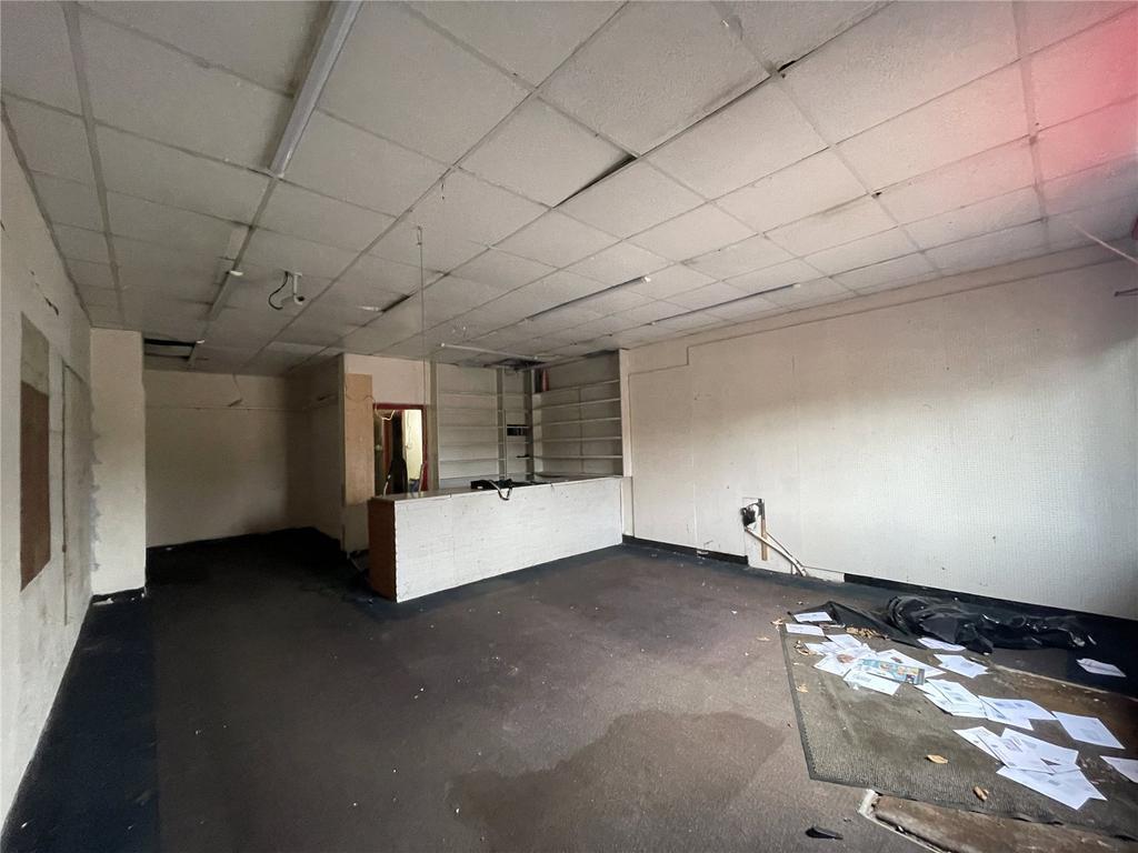 50 Linden Way, Canvey Island to rent Interior Photo- Image 1 of 6