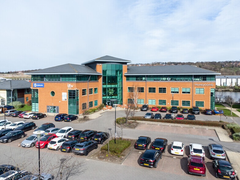 The Watermark, Gateshead to rent - Building Photo - Image 2 of 5