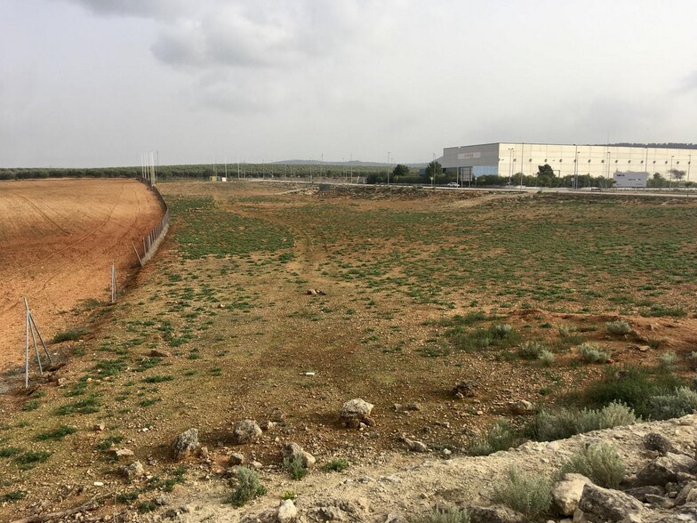 Calle Isaac Newton, 13, Humilladero, Málaga for sale - Building Photo - Image 2 of 4