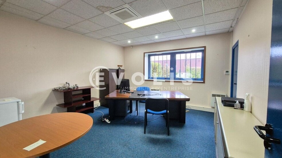 Office in Collegien for sale - Interior Photo - Image 3 of 9
